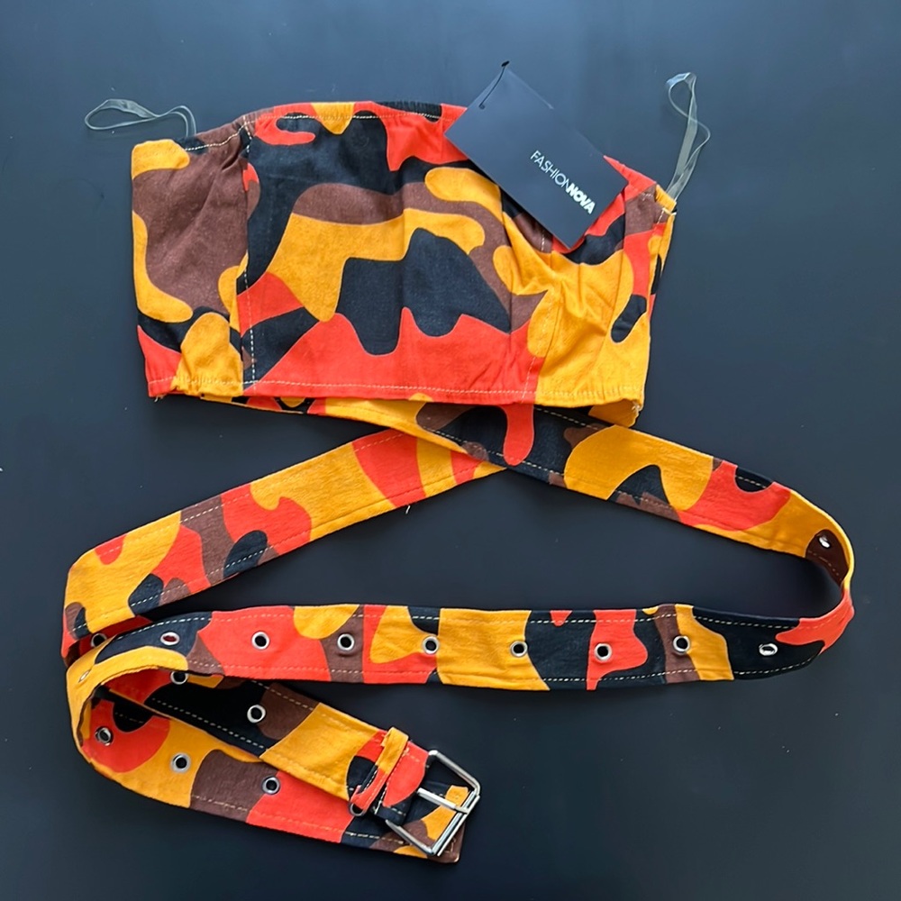 Fashion nova camo crop top